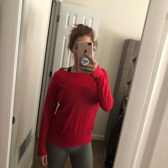 Nike Tops - Nike long sleeve top